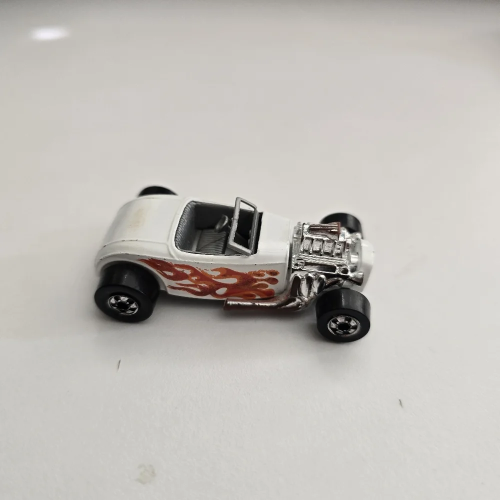 Vintage Hot Wheels & Matchbox Die Cast Car Bundle 1970s 1980s Lot of 6